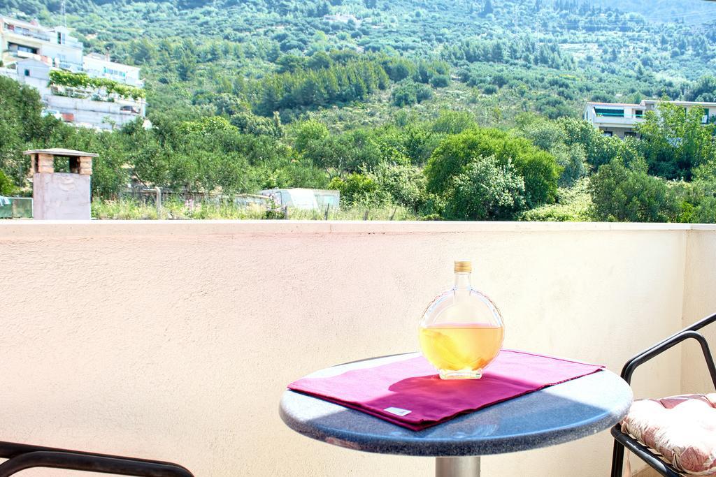 Apartments Dani Makarska Bagian luar foto